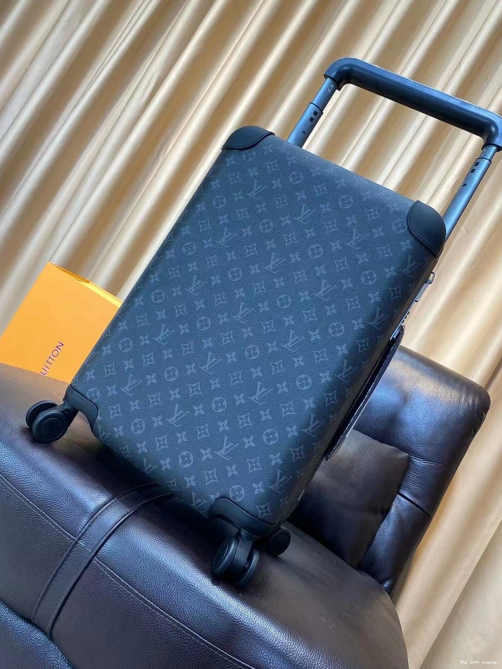 55 CUSTOM CABIN HORIZON MONOGRAM SUITCASE 37L 0802